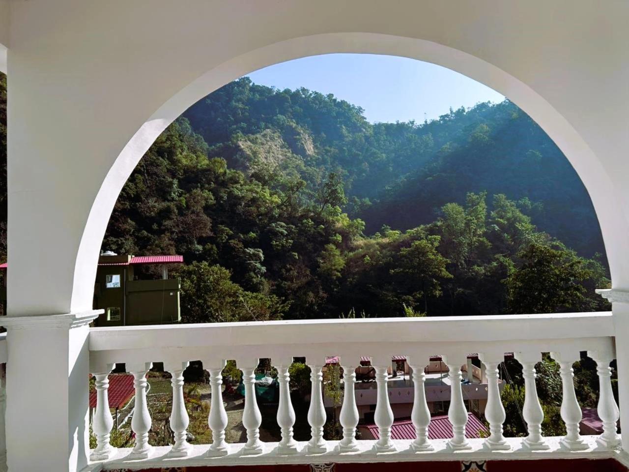 Shiv Shakti Yogpeeth Cottages Rishīkesh Esterno foto
